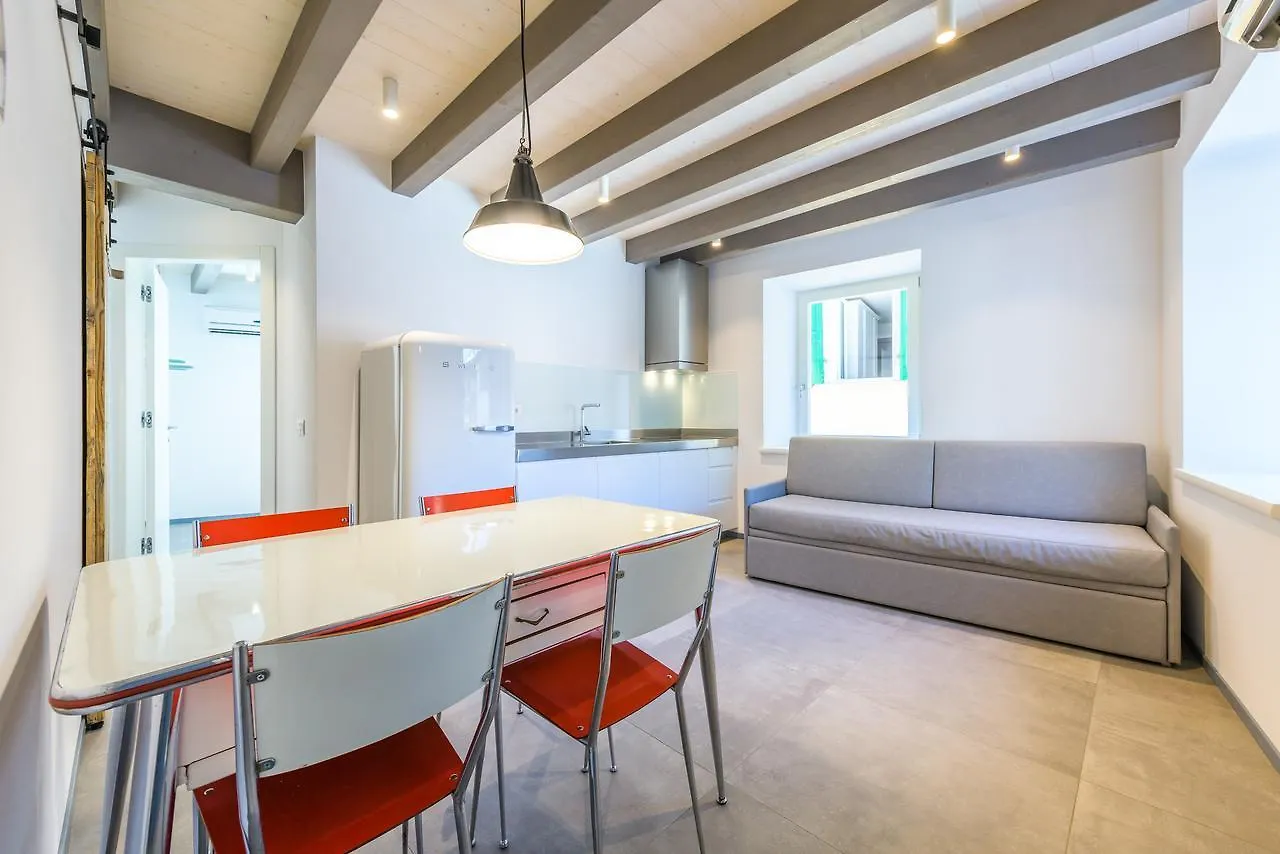Casa Kaki Apartment Malcesine